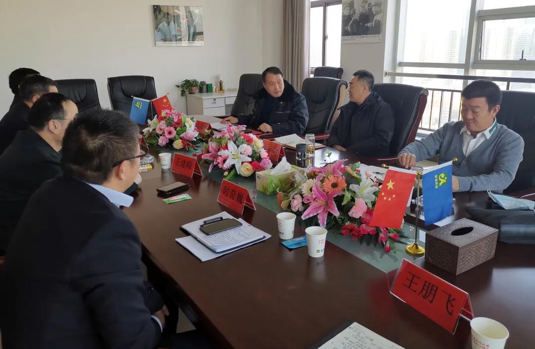 鄭州市城建局黨組成員、副局長王立新一行蒞臨新蒲建設集團調研走訪